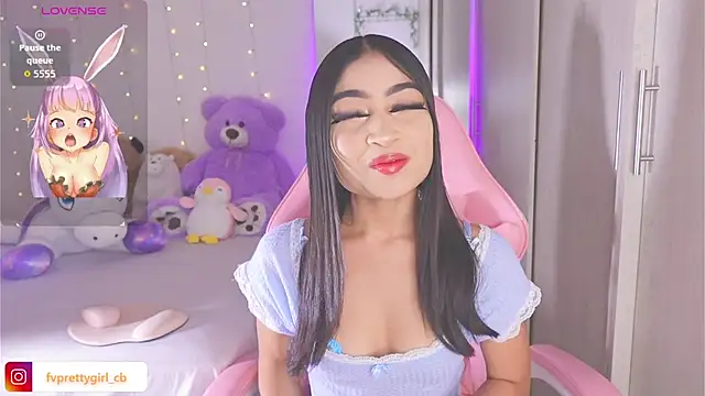 urfavprettygirl online show from November 14, 7:45 am