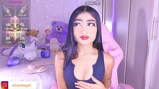 Snapshot of urfavprettygirl chatting on July 13, 6:35 am urfavprettygirl online show from July 13, 6:35 am
