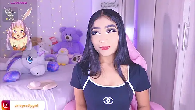 Snapshot of urfavprettygirl chatting on July 11, 3:07 am urfavprettygirl online show from July 11, 3:07 am