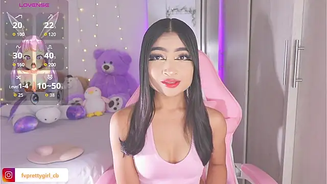Snapshot of urfavprettygirl chatting on October 14, 7:42 am urfavprettygirl online show from October 14, 7:42 am
