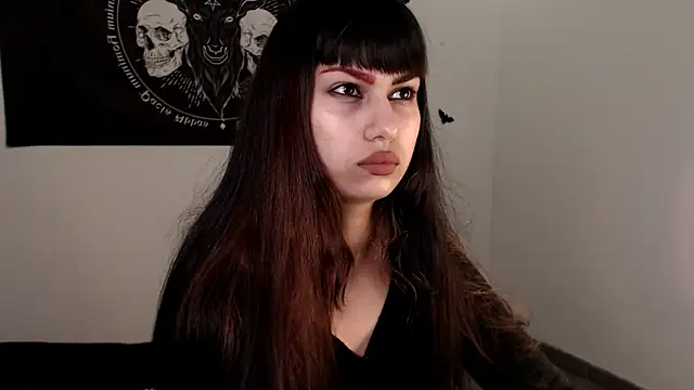 Snapshot of Little-Lucifer chatting on December 4, 12:09 am Little-Lucifer online show from December 4, 12:09 am