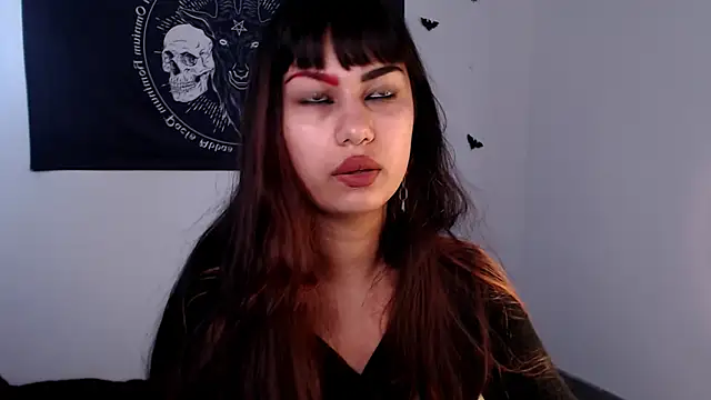 Snapshot of Little-Lucifer chatting on December 4, 5:23 pm Little-Lucifer online show from December 4, 5:23 pm