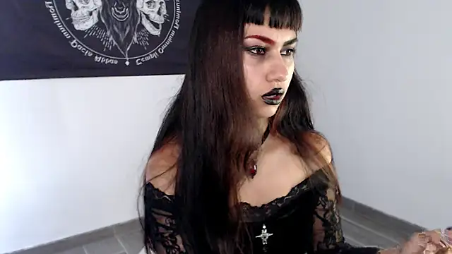 Snapshot of Little-Lucifer chatting on October 29, 7:35 pm Little-Lucifer online show from October 29, 7:35 pm