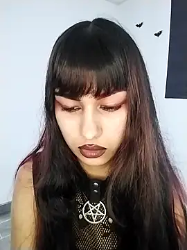 Snapshot of Little-Lucifer chatting on October 4, 6:42 pm Little-Lucifer online show from October 4, 6:42 pm