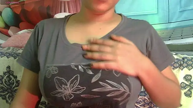 Snapshot of Preeti-Sexy chatting on June 23, 6:11 am Preeti-Sexy online show from June 23, 6:11 am