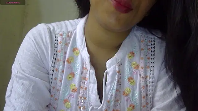 Preeti-Sexy online show from April 30, 5:03 am