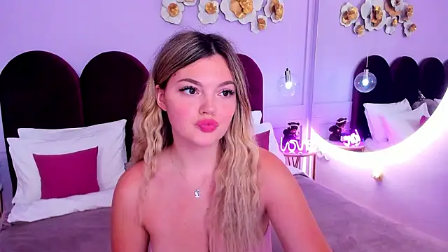 ZaraBloom online show from November 28, 3:17 am