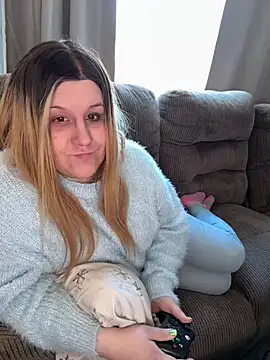 Snapshot of PuckBunny17 chatting on March 7, 1:18 pm PuckBunny17 online show from March 7, 1:18 pm