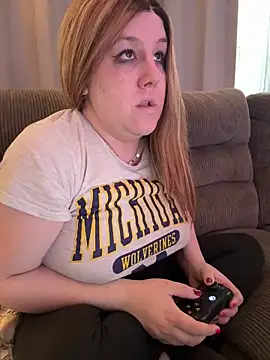 Snapshot of PuckBunny17 chatting on February 26, 10:43 pm PuckBunny17 online show from February 26, 10:43 pm