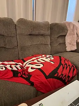 Snapshot of PuckBunny17 chatting on October 3, 10:55 pm PuckBunny17 online show from October 3, 10:55 pm