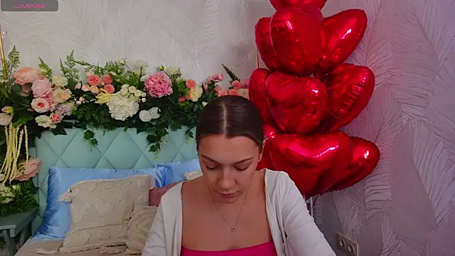 Snapshot of AliceBrayan chatting on February 5, 5:09 pm AliceBrayan online show from February 5, 5:09 pm