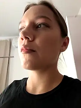 Snapshot of AliceBrayan chatting on October 3, 5:09 am AliceBrayan online show from October 3, 5:09 am