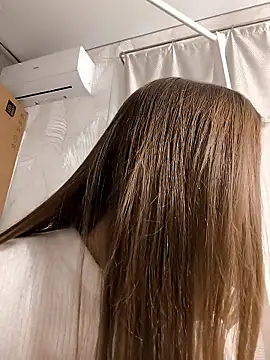 Snapshot of AliceBrayan chatting on January 13, 5:06 pm AliceBrayan online show from January 13, 5:06 pm