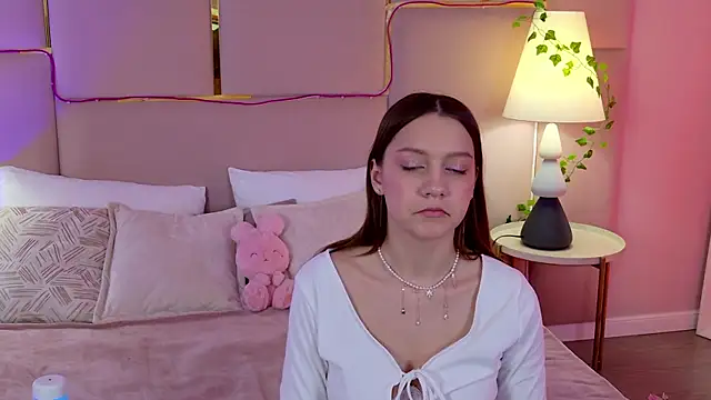 Snapshot of AliceBrayan chatting on February 24, 11:32 am AliceBrayan online show from February 24, 11:32 am