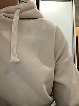 Snapshot of AliceBrayan chatting on September 30, 5:02 am AliceBrayan online show from September 30, 5:02 am