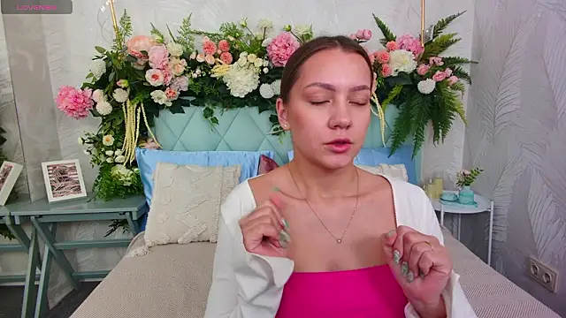 Snapshot of AliceBrayan chatting on February 2, 5:23 pm AliceBrayan online show from February 2, 5:23 pm