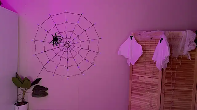 Miss Mia Murr online show from October 31, 5:15 am