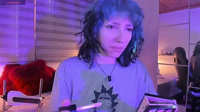 Ghosty Doll online show from June 1, 8:52 pm