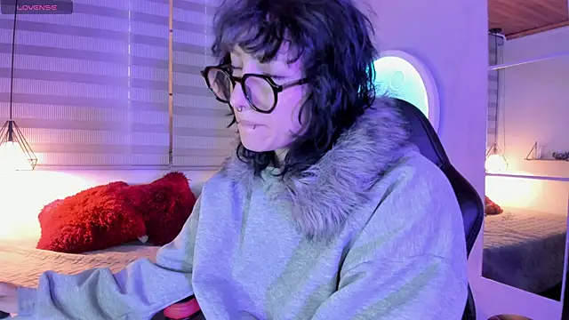 Ghosty Doll online show from March 28, 8:32 pm