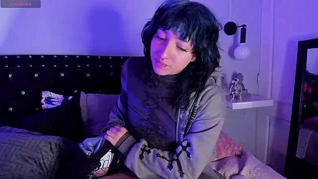 Ghosty Doll online show from November 13, 8:24 pm