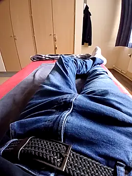 pascalino100 online show from February 21, 10:50 am