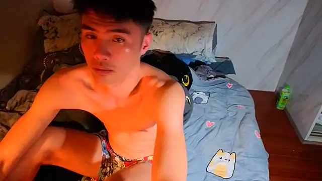 Big19Asia online show from April 22, 7:42 pm