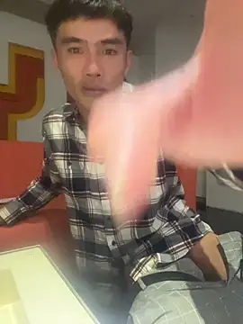 Snapshot of Big19Asia chatting on March 7, 10:56 am Big19Asia online show from March 7, 10:56 am