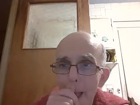 Snapshot of mariusica1@xh chatting on January 18, 4:27 am mariusica1xh online show from January 18, 4:27 am