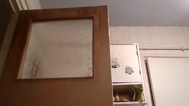 Snapshot of mariusica1@xh chatting on January 31, 8:18 pm mariusica1xh online show from January 31, 8:18 pm