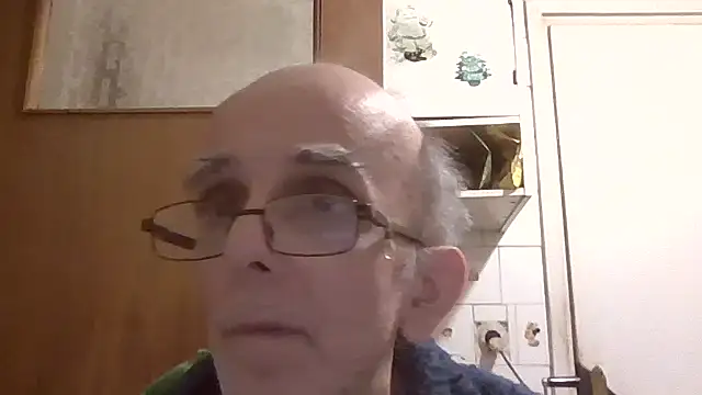 Snapshot of mariusica1@xh chatting on February 23, 1:40 am mariusica1xh online show from February 23, 1:40 am