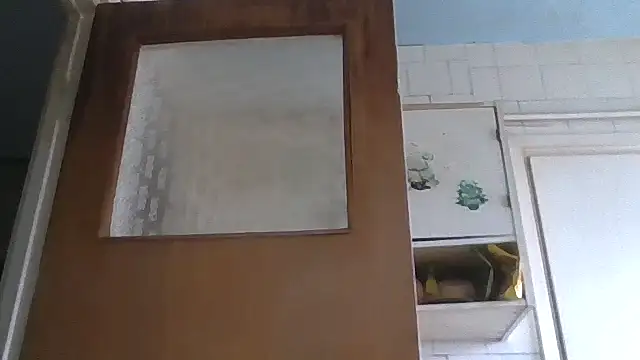 Snapshot of mariusica1@xh chatting on February 12, 1:22 pm mariusica1xh online show from February 12, 1:22 pm