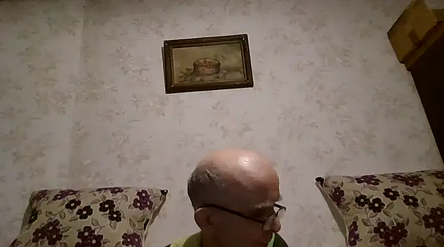 Snapshot of mariusica1@xh chatting on March 14, 10:16 pm mariusica1xh online show from March 14, 10:16 pm