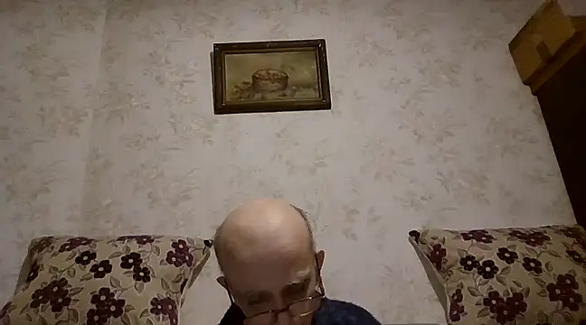 Snapshot of mariusica1@xh chatting on March 11, 12:22 am mariusica1xh online show from March 11, 12:22 am