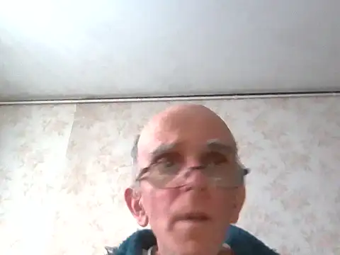 Snapshot of mariusica1@xh chatting on October 11, 12:17 pm mariusica1xh online show from October 11, 12:17 pm