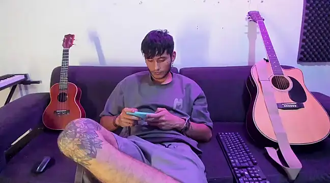 Henrikk senn online show from December 4, 10:29 am