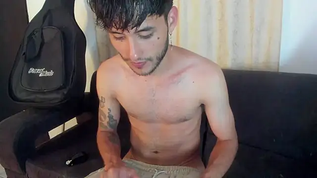 Henrikk senn online show from October 5, 9:49 pm