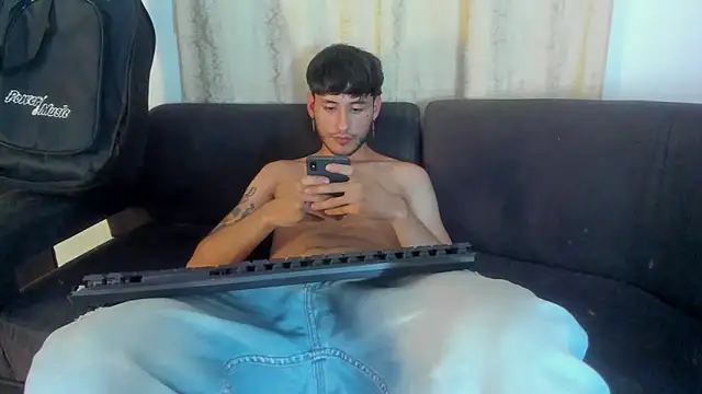Henrikk senn online show from October 5, 9:22 am