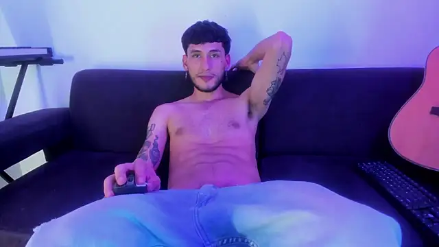 Henrikk senn online show from November 18, 12:04 am