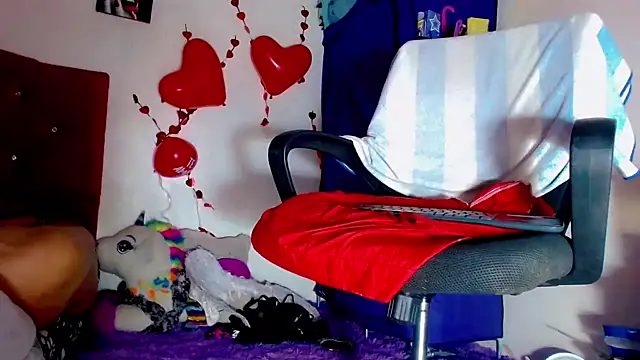 nicol gill  online show from February 15, 2:44 pm