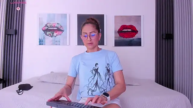 Angela donnato online show from April 11, 3:47 am