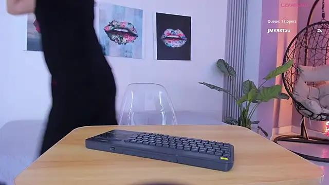 Angela donnato online show from November 7, 3:33 am