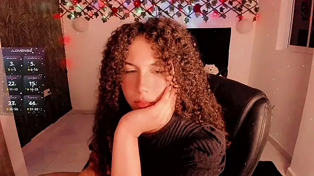 Lilith Miller21 online show from September 26, 9:21 pm