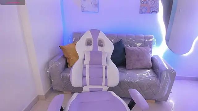 Charlotte cowell sub1  online show from October 22, 5:12 pm