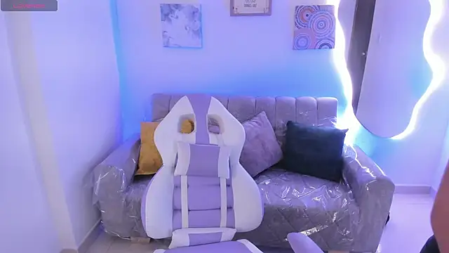 Charlotte cowell sub1  online show from October 13, 7:48 pm