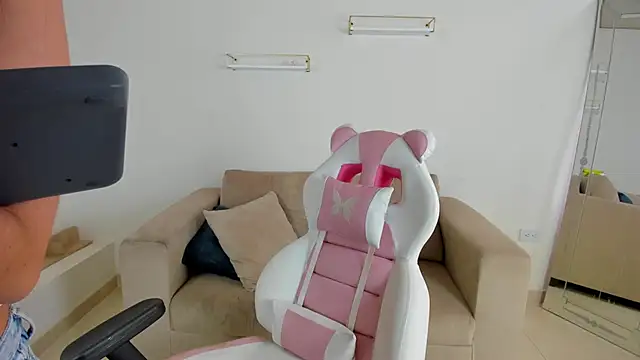 Charlotte cowell sub1  online show from October 29, 8:52 pm