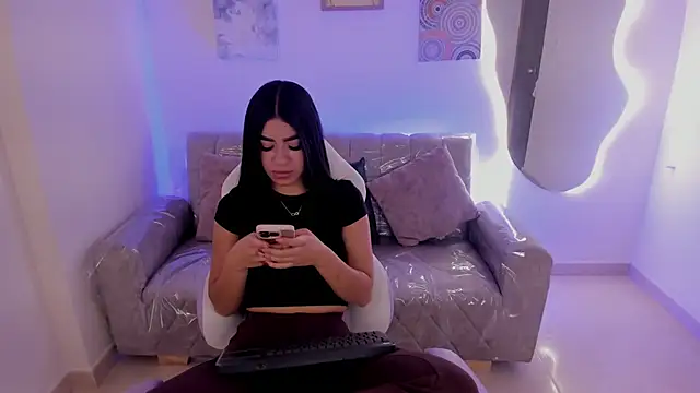 Charlotte cowell sub1  online show from September 8, 4:50 pm