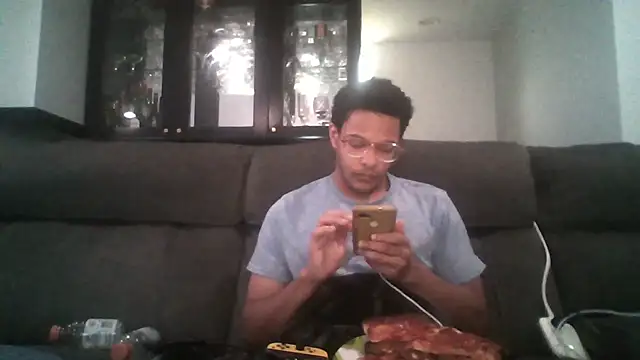 nintendogaymer69 online show from October 27, 8:21 pm