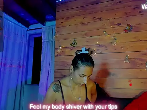 Snapshot of mykaelahoney chatting on October 8, 4:36 am mykaelahoney online show from October 8, 4:36 am