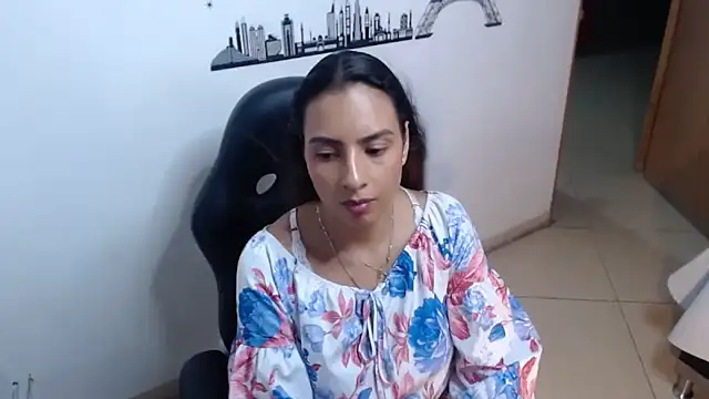 mykaelahoney online show from July 6, 6:10 pm