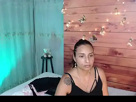 mykaelahoney online show from March 20, 4:35 am